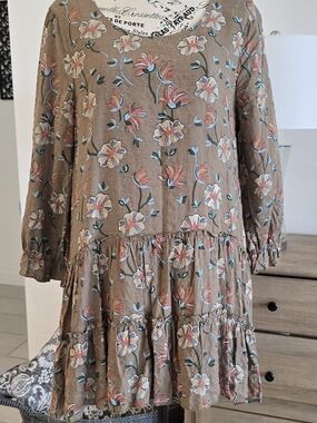 Boho-Tiered Floral Embroidered Blouse - Brown